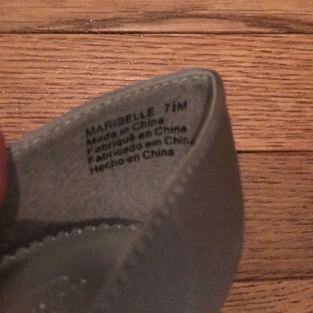Heels - Picture 5 of 6